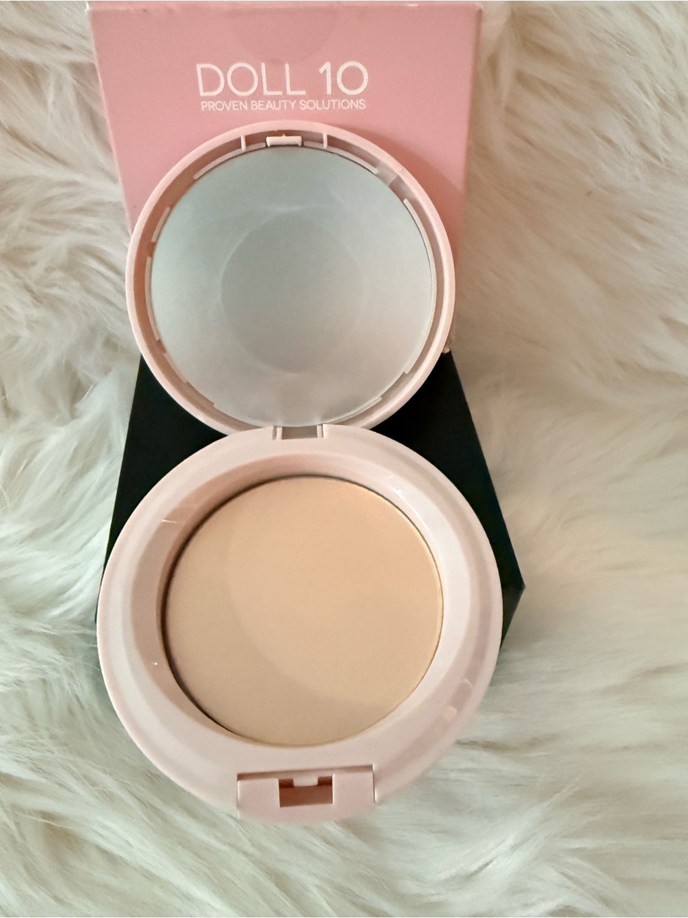 Doll 10 Fair Light super coverage serum powder